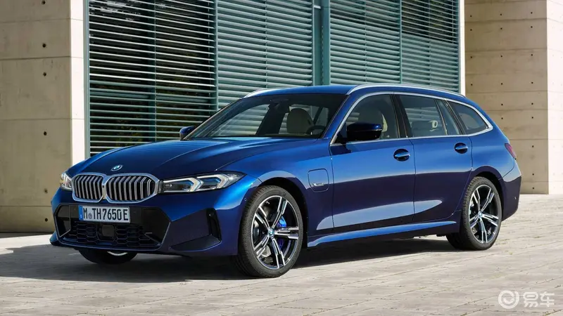 寶馬新款3係旅行版官圖 車頭造型變化明顯